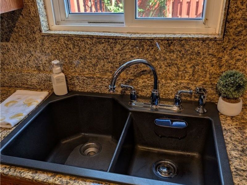5975 Glenway Drive, Unit A, Brook Park, OH 44142 Photo 7