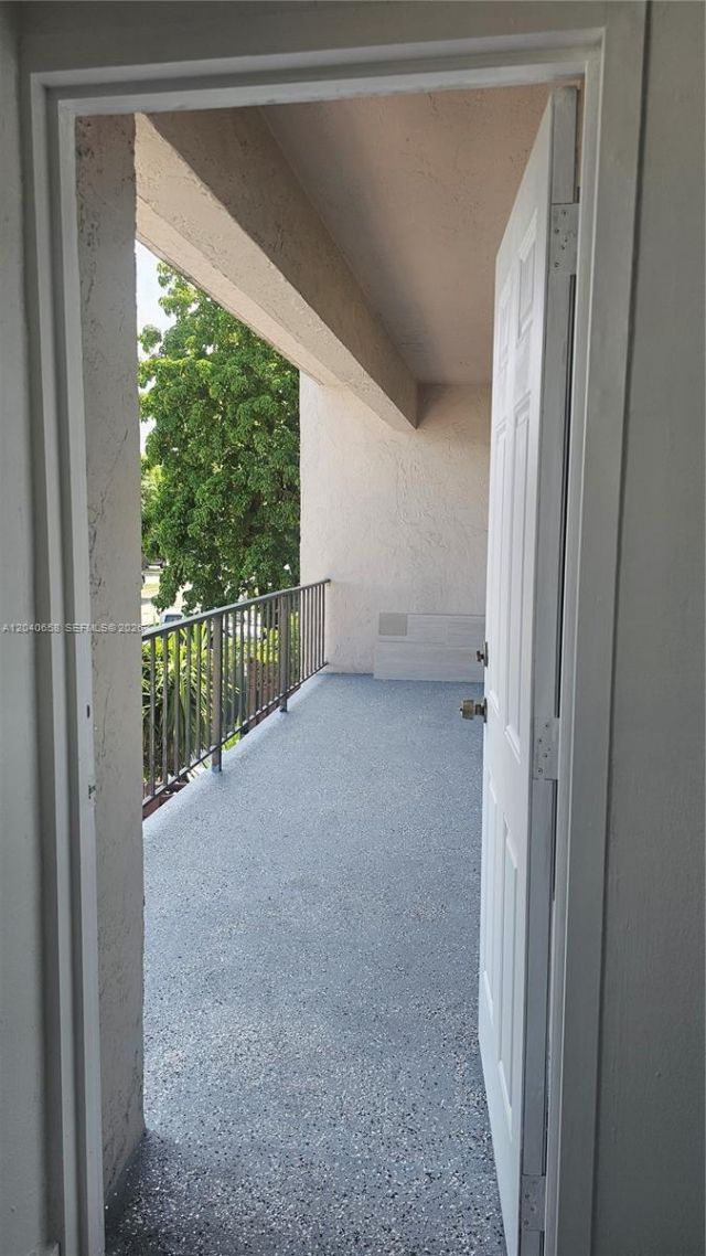 5625 W 20th Ave , Unit 208, Hialeah, FL 33012 Photo