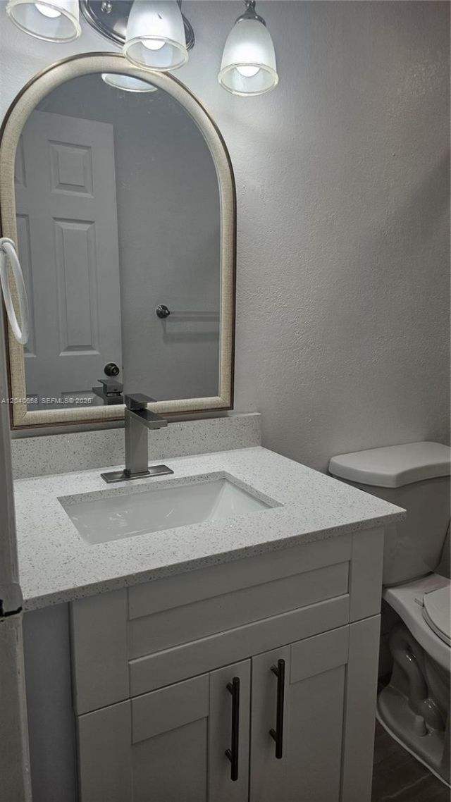 5625 W 20th Ave , Unit 208, Hialeah, FL 33012 Photo