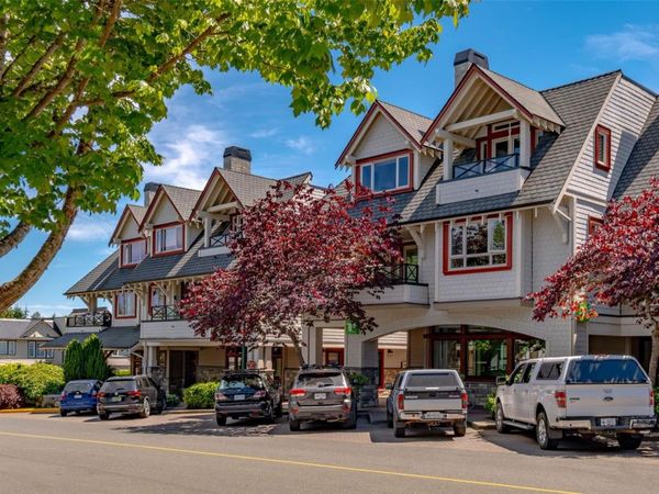 222 Second Ave W, Unit #302, Qualicum Beach, BC V9K 0A4
