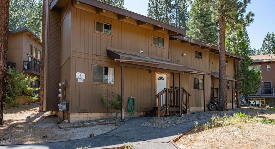 1390 Ski Run Boulevard, Unit 12, South Lake Tahoe, CA 96150 Photo