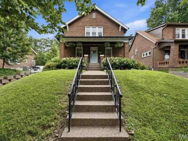7360 Northmoor Drive, St Louis, MO 63105