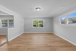 2507 Violet Avenue photo 4