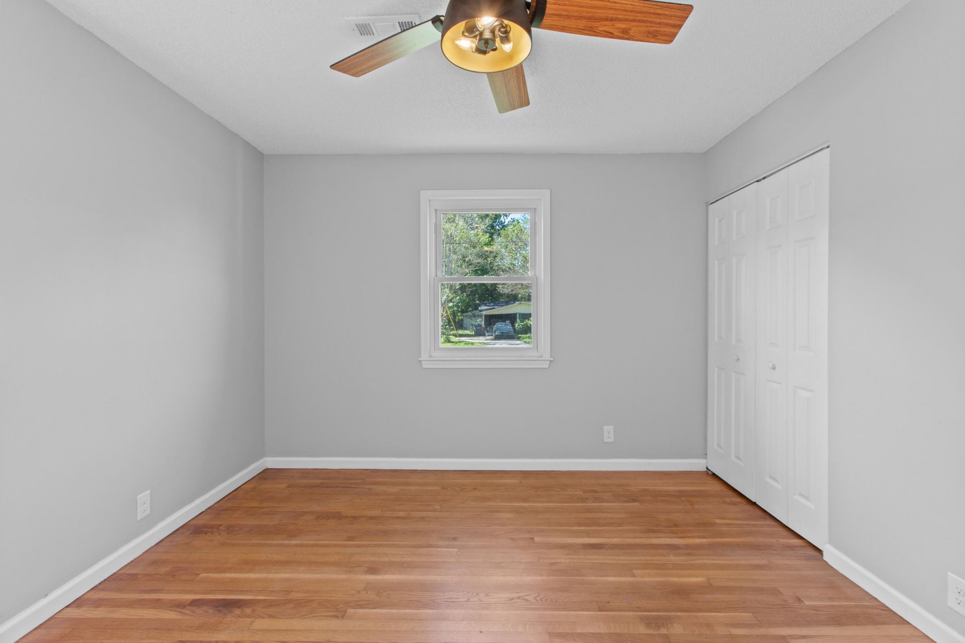 2507 Violet Avenue Photo 24