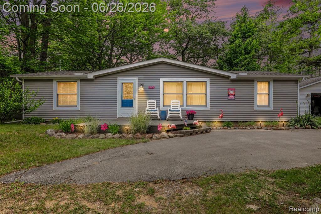 6830 Stephens Drive, Caseville, MI 48725 Main Photo