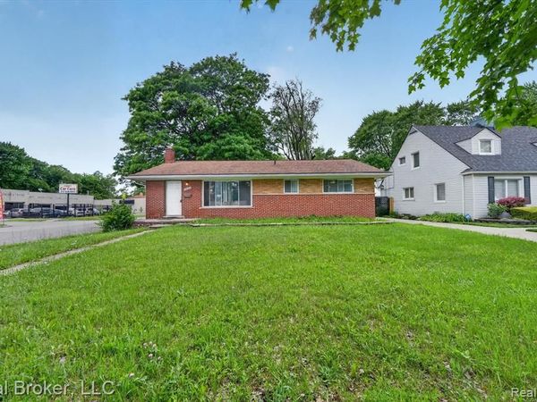 13905 Longacre Street, Detroit, MI 48227