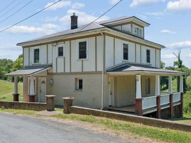 226 7th Street, Madison Heights, VA 24572