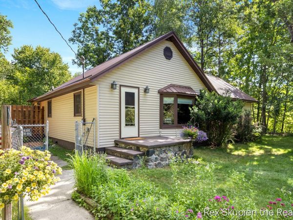 3497 W Baseline Road, White Cloud, MI 49349