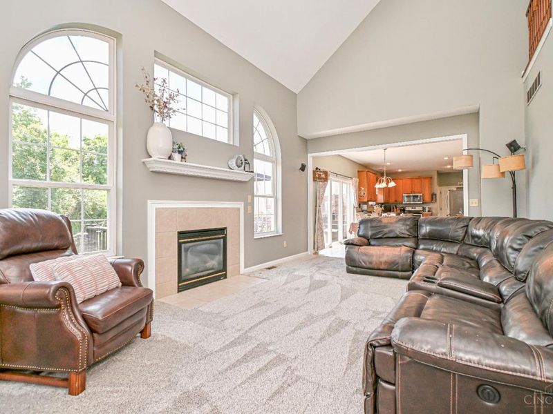 8195 Jordan Ridge Drive, Miami Twp, OH 45002 Photo 6
