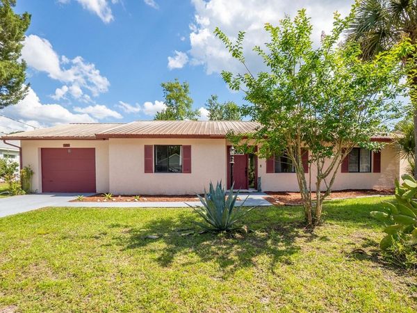 25 ETHAN ALLEN DRIVE , PALM COAST, FL 32164