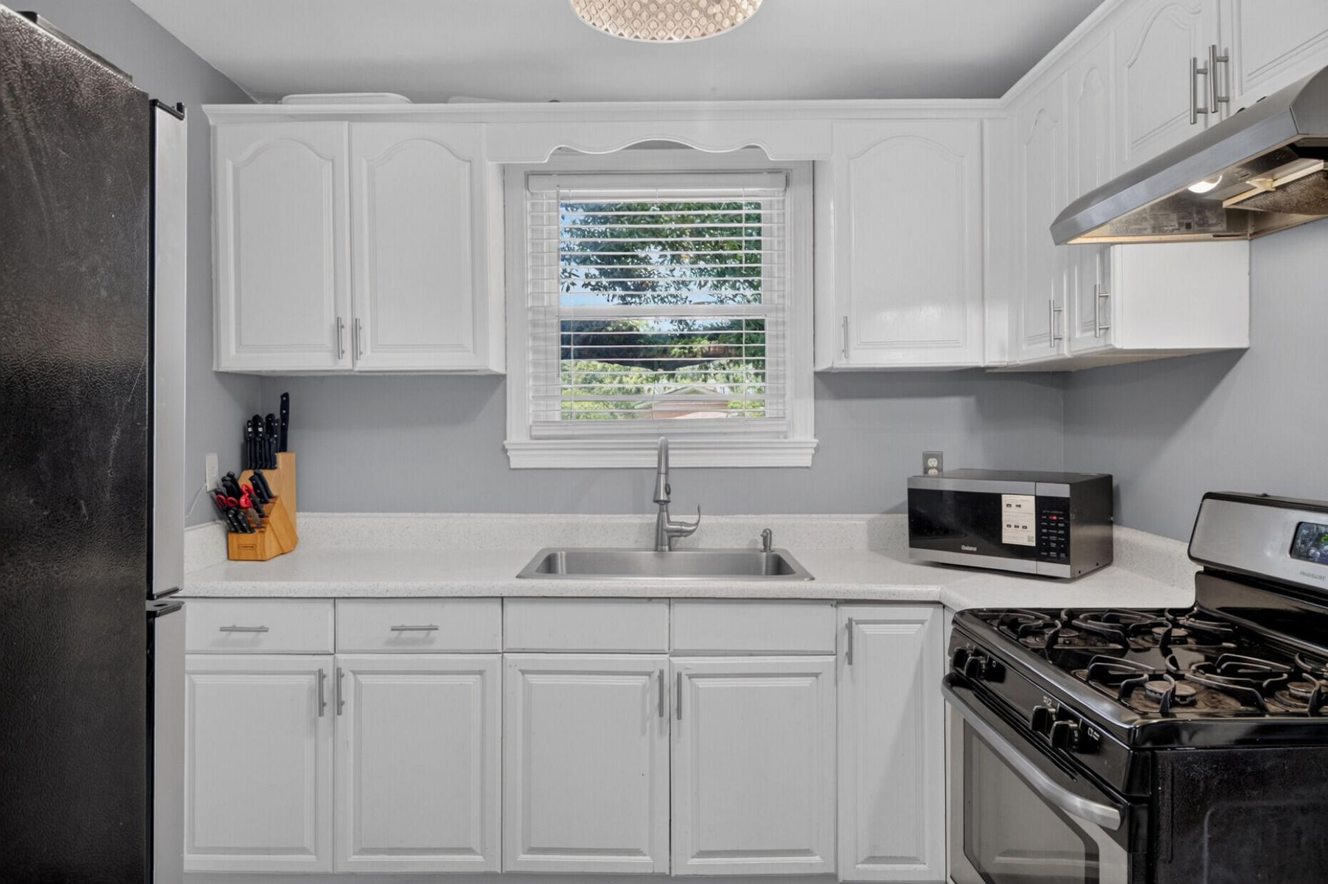 757 Longfellow Road Photo 12