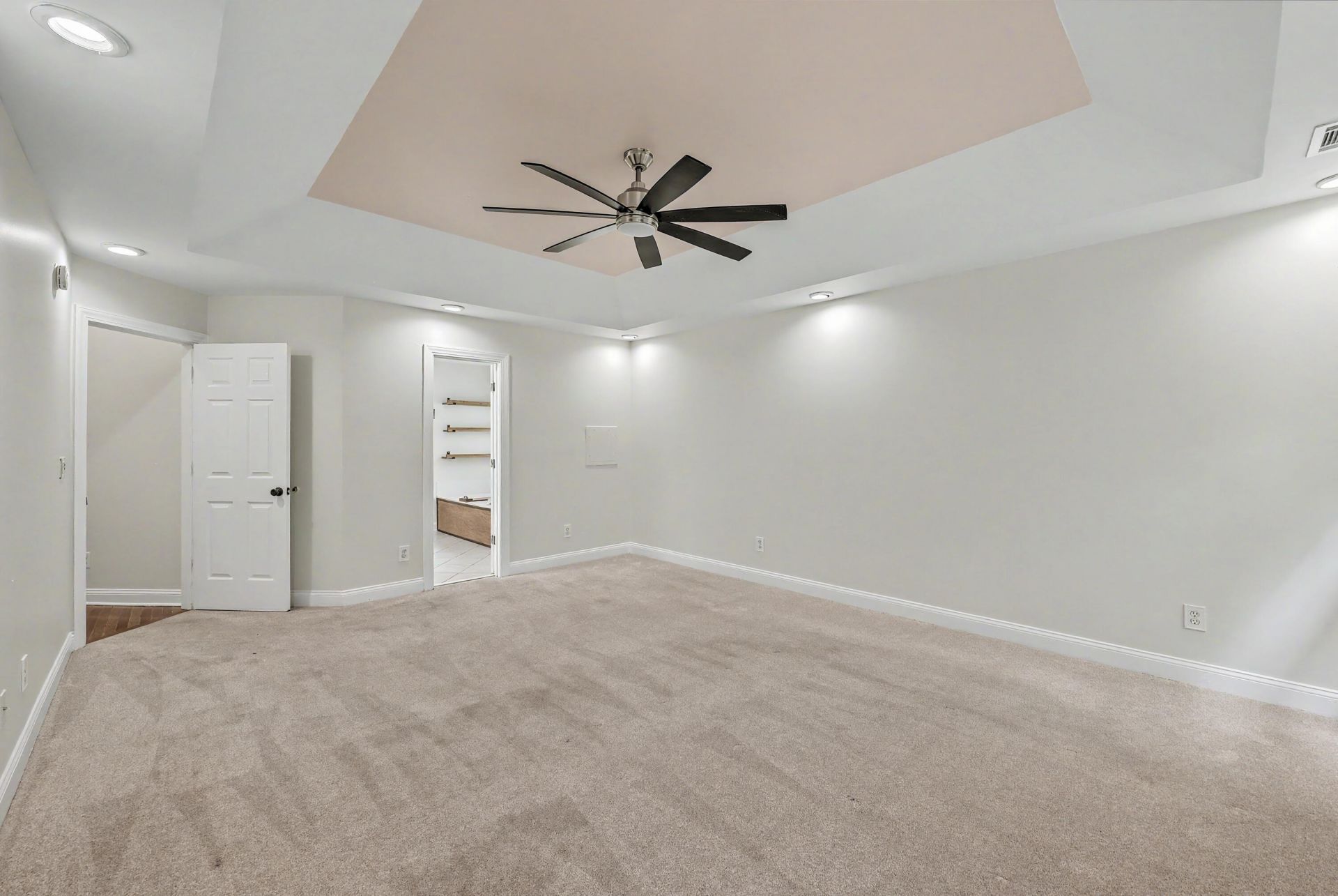 8708 Alexandria Drive Photo 33