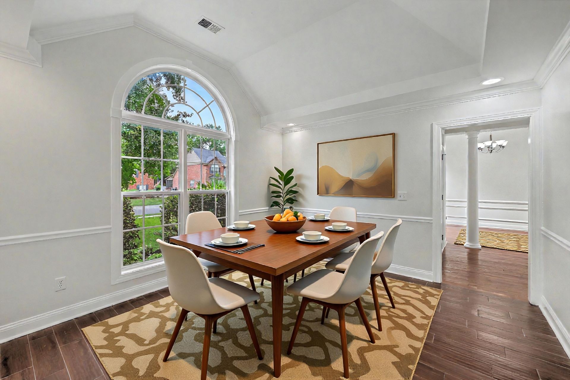 8708 Alexandria Drive Photo 6
