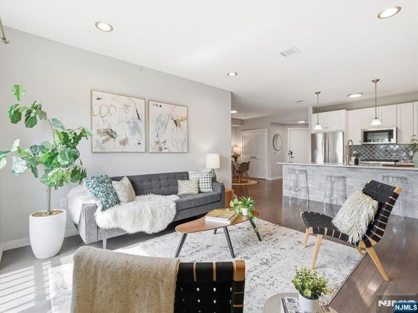 302 Palisade Avenue 404, Unit 404, JERSEY CITY, NJ 07307