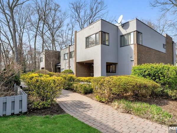 207 Pond Terrace 4D, Unit 4D, Twp of Washington, NJ 07676