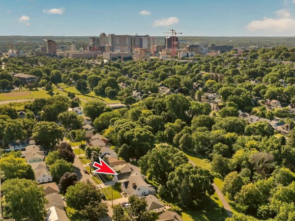 1230 4th Street NW, Rochester, MN 55901