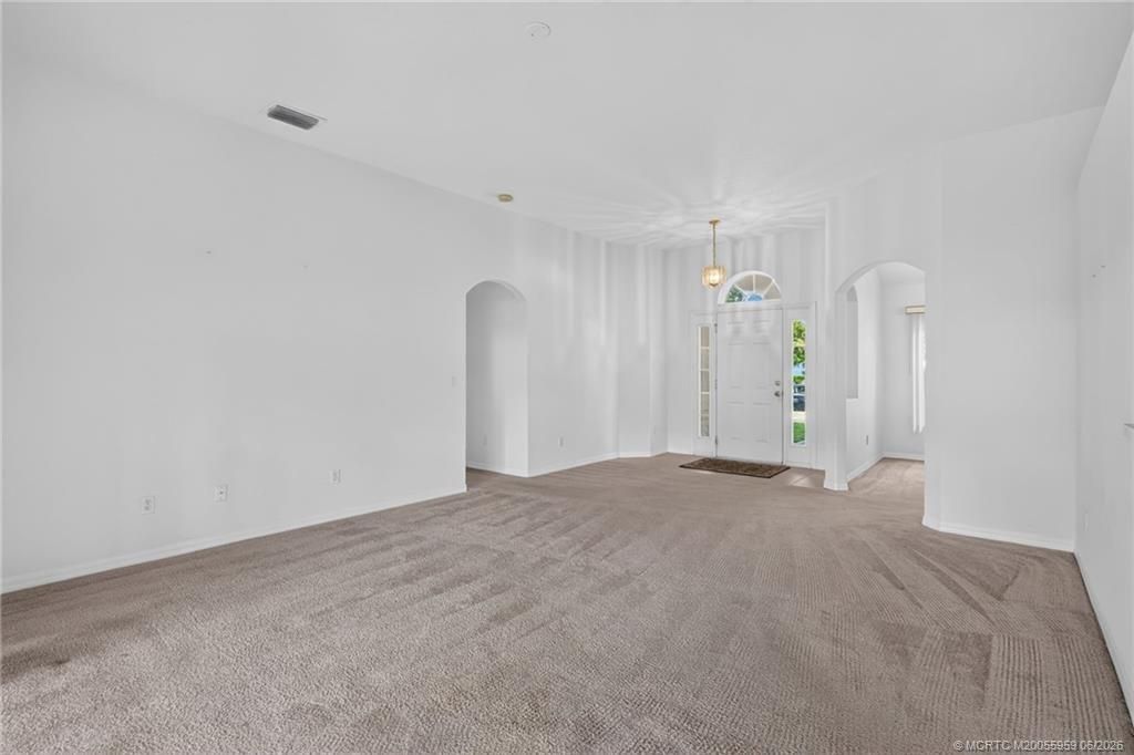 8253 Sandpine Circle, Port Saint Lucie, FL 34952 Photo