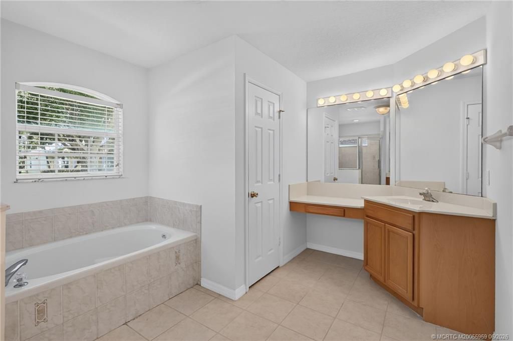 8253 Sandpine Circle, Port Saint Lucie, FL 34952 Photo