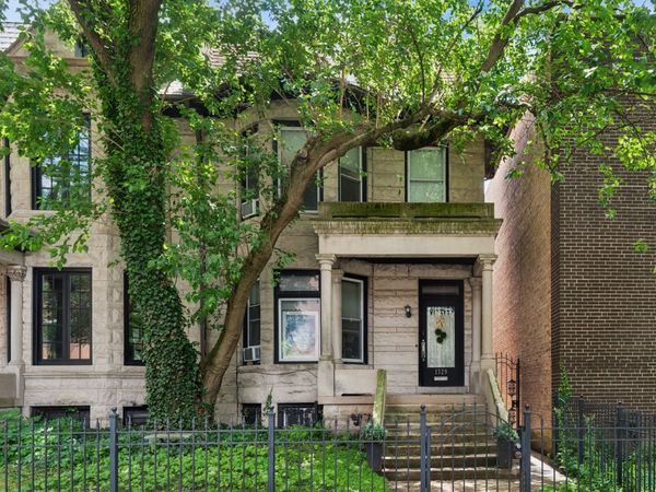 1329 W Pratt Boulevard , Chicago, IL 60626