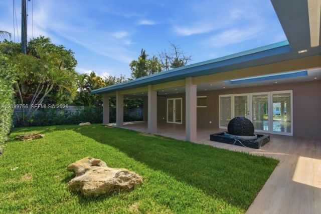 291 E Shore Dr E, Miami, FL 33133 Photo