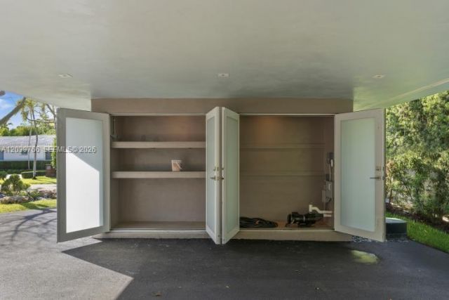 291 E Shore Dr E, Miami, FL 33133 Photo
