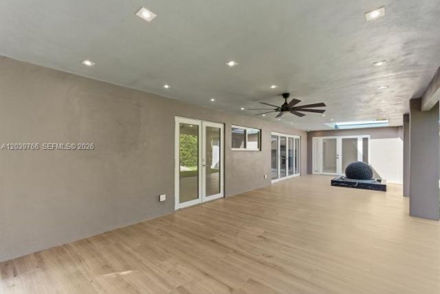291 E Shore Dr E, Miami, FL 33133 Photo