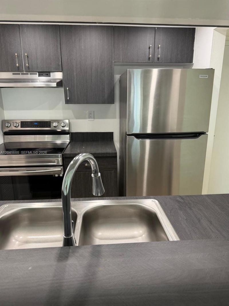800 N Miami Ave , Unit E1402, Miami, FL 33136 Photo