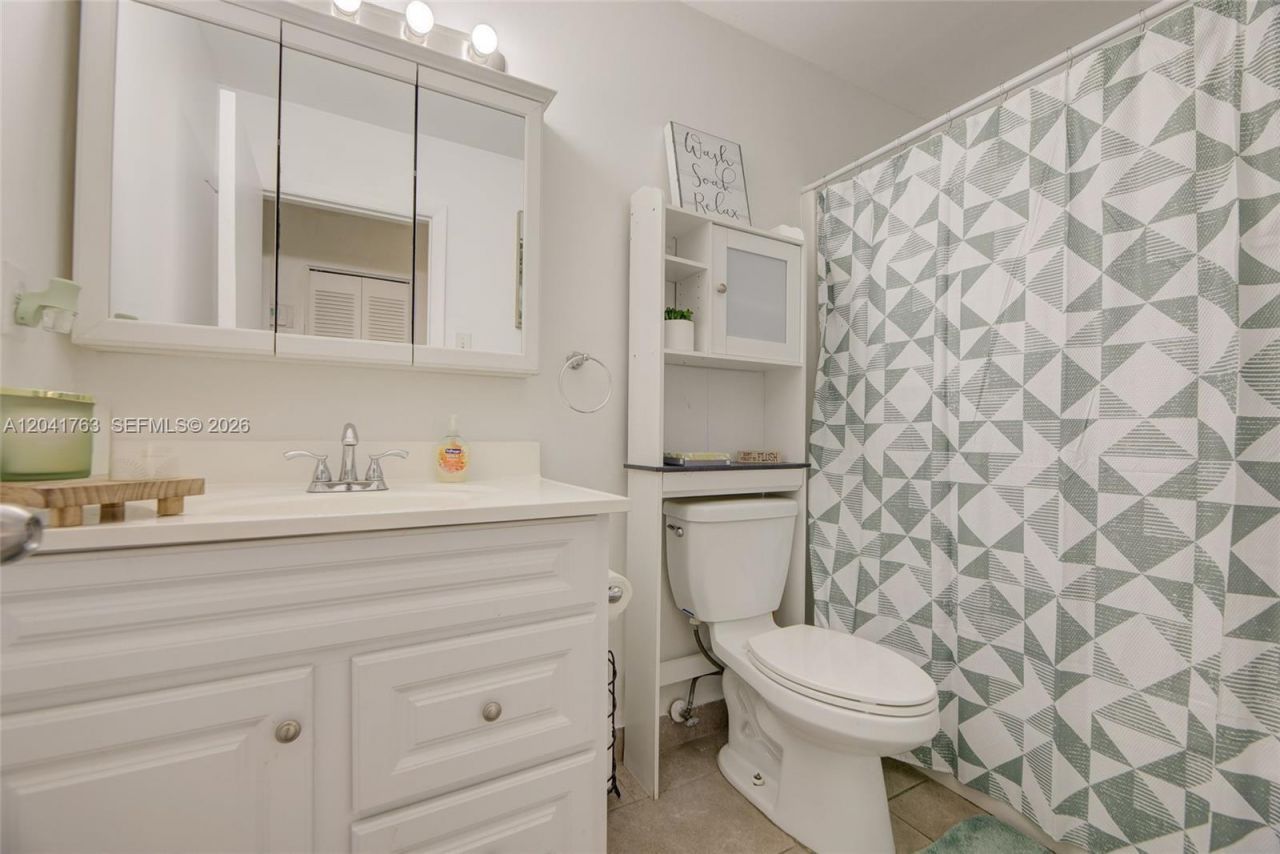 6553 NW 99th Ave, Unit A20, Tamarac, FL 33321 Photo