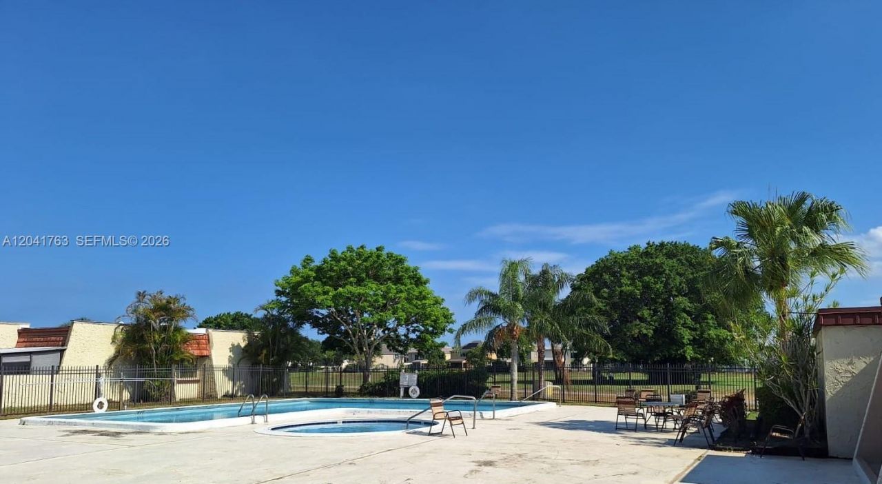 6553 NW 99th Ave, Unit A20, Tamarac, FL 33321 Photo