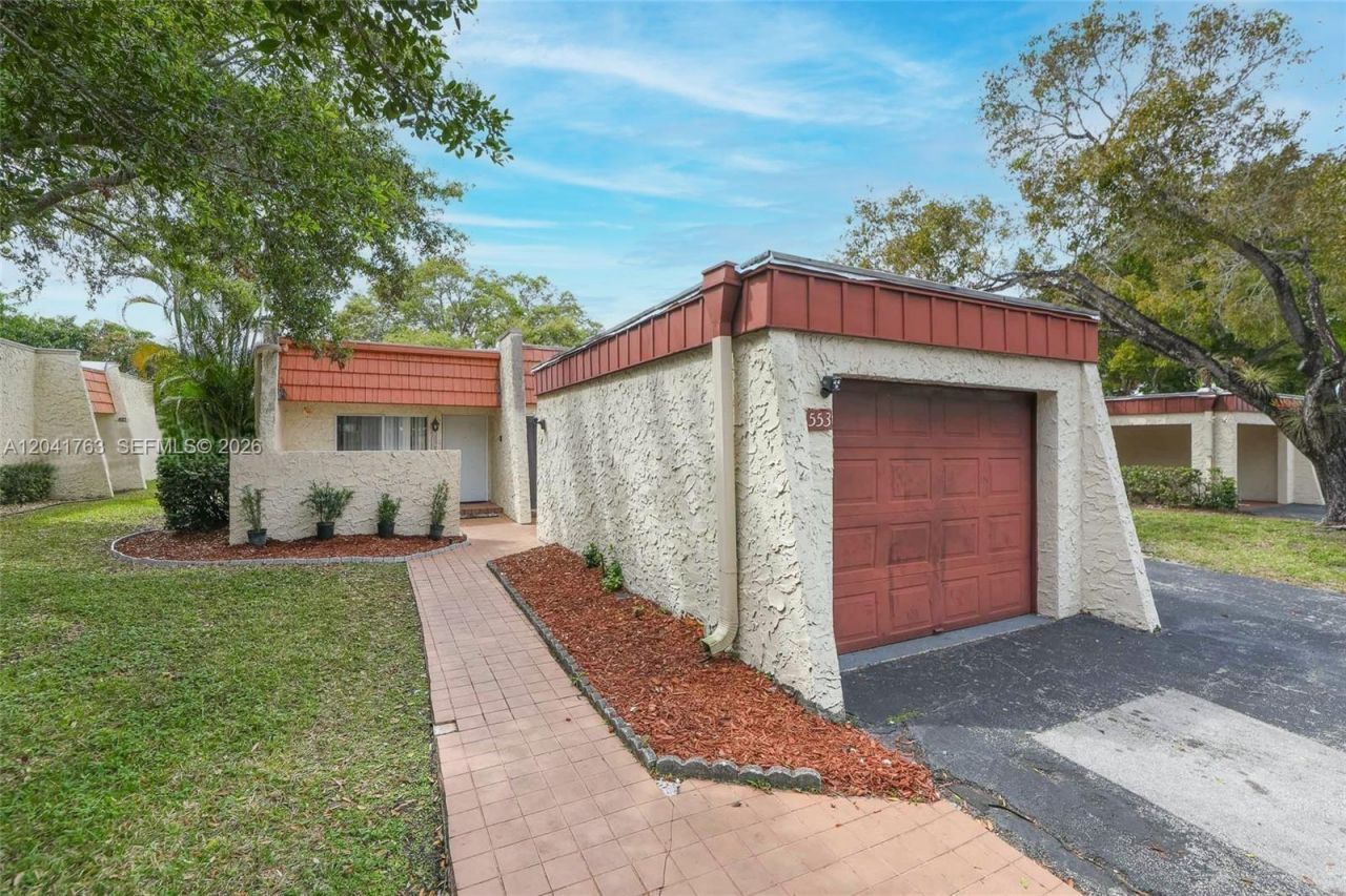 6553 NW 99th Ave, Unit A20, Tamarac, FL 33321 Photo