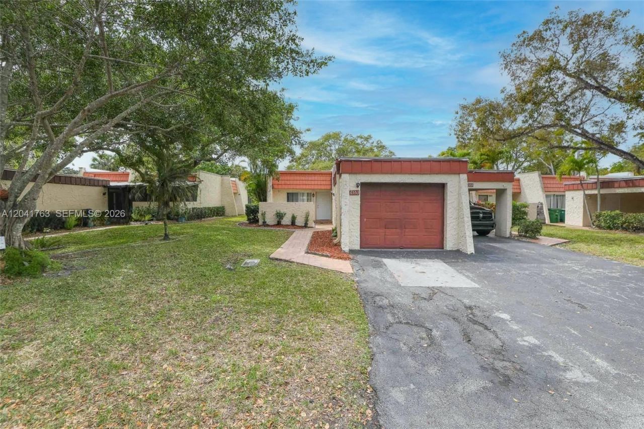 6553 NW 99th Ave, Unit A20, Tamarac, FL 33321 Photo