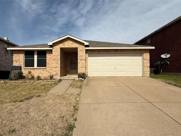 603 Ambarella Street , Arlington, TX 76002
