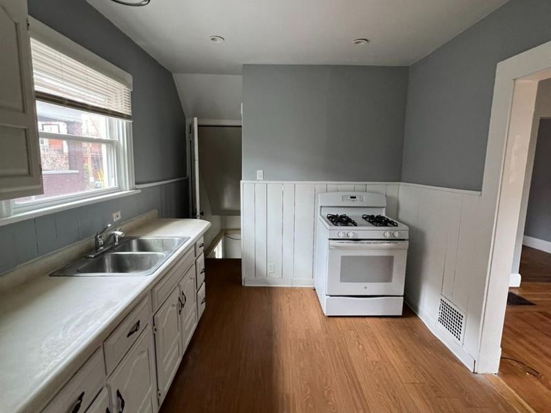 451 Lloyd Place, Cincinnati, OH 45243 Photo 4