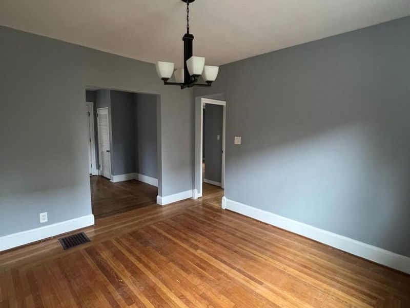 451 Lloyd Place, Cincinnati, OH 45243 Photo 6
