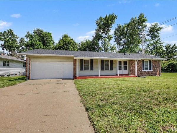 3080 Shackelford Road, Florissant, MO 63031