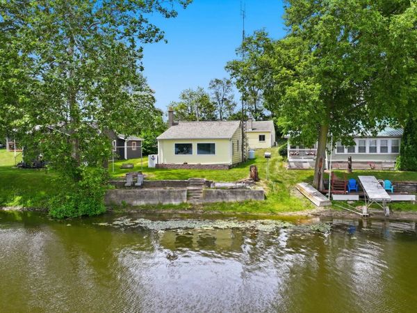 3190 S 390 W Golden Lake, Pleasant Lake, IN 46779