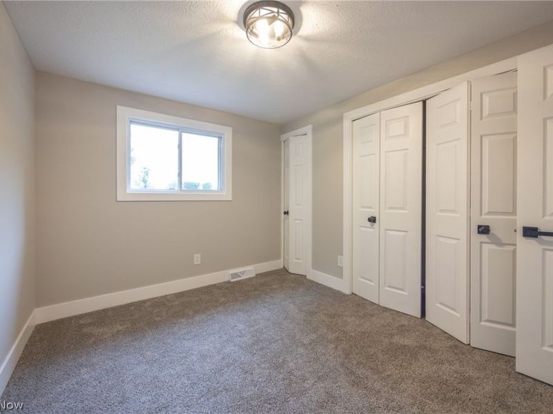 399 Ridgewood Drive, Eastlake, OH 44095 Photo 34