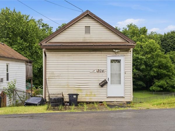 304 Division St , West Mifflin, PA 15122