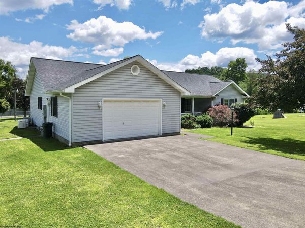201 Simpson Run Road, Weston, WV 26452