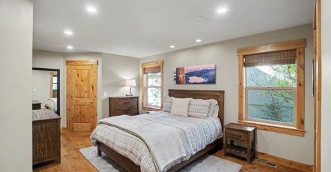 12903 Northwoods Boulevard, Truckee, CA 96161 Photo