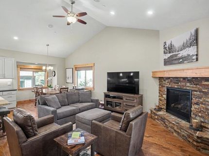 12903 Northwoods Boulevard, Truckee, CA 96161 Photo