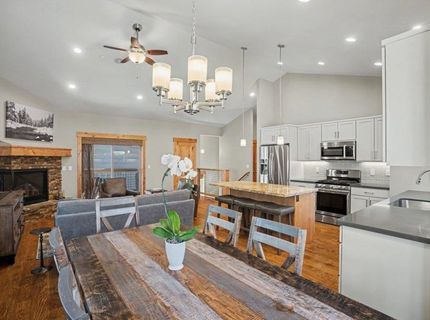 12903 Northwoods Boulevard, Truckee, CA 96161 Photo