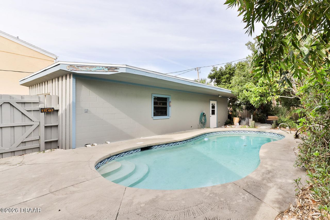 314 Due East Street, New Smyrna Beach, FL 32169 Photo