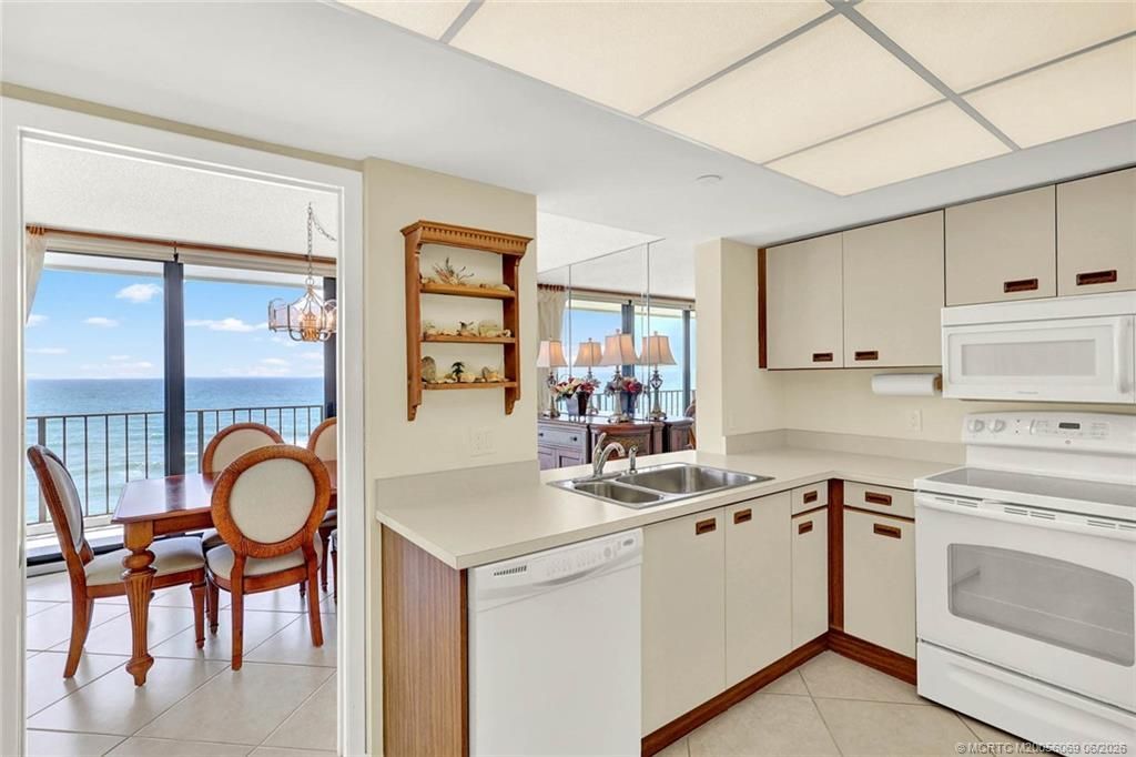 8750 S Ocean Drive , Unit 635, Jensen Beach, FL 34957 Photo