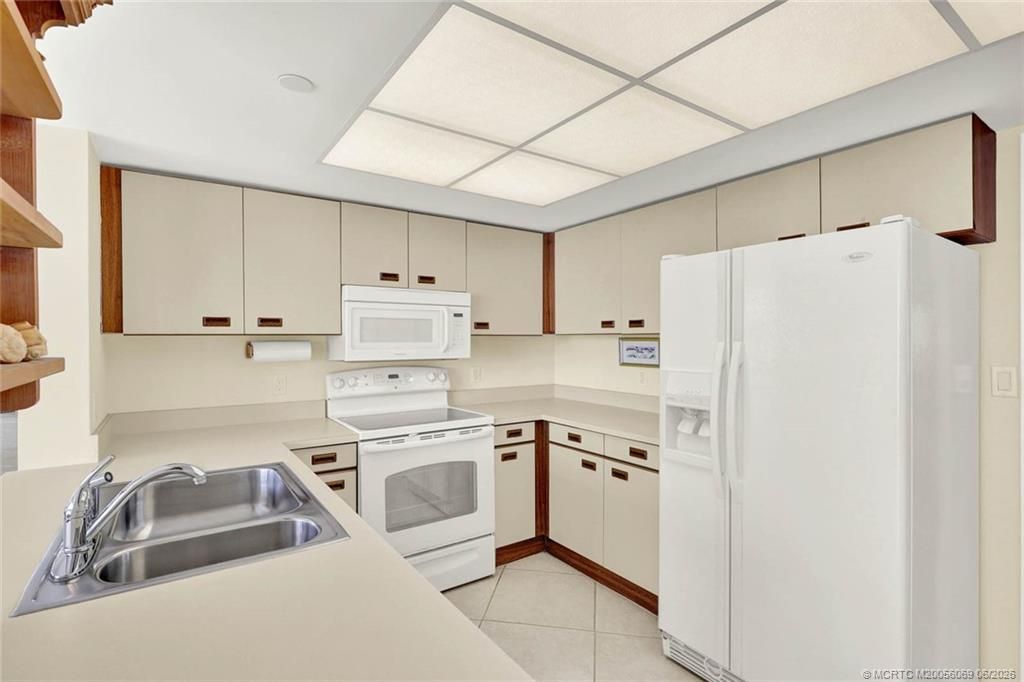 8750 S Ocean Drive , Unit 635, Jensen Beach, FL 34957 Photo