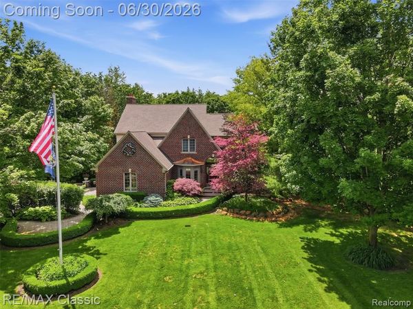 8033 Pine Ridge Court, Salem Twp, MI 48168