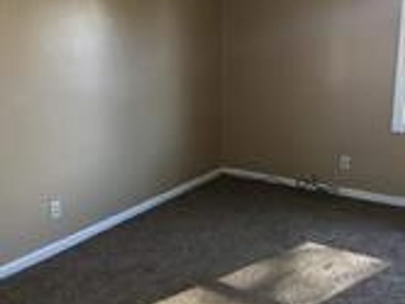 39 W 2nd Street, Unit A, Frazeysburg, OH 43822 Photo 9