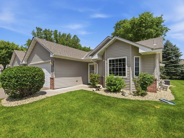 922 105th Avenue NW, Coon Rapids, MN 55433