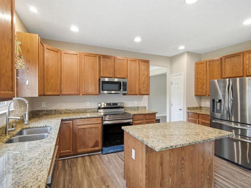 8314 Sea Mist Court, West Chester, OH 45069 Photo 11