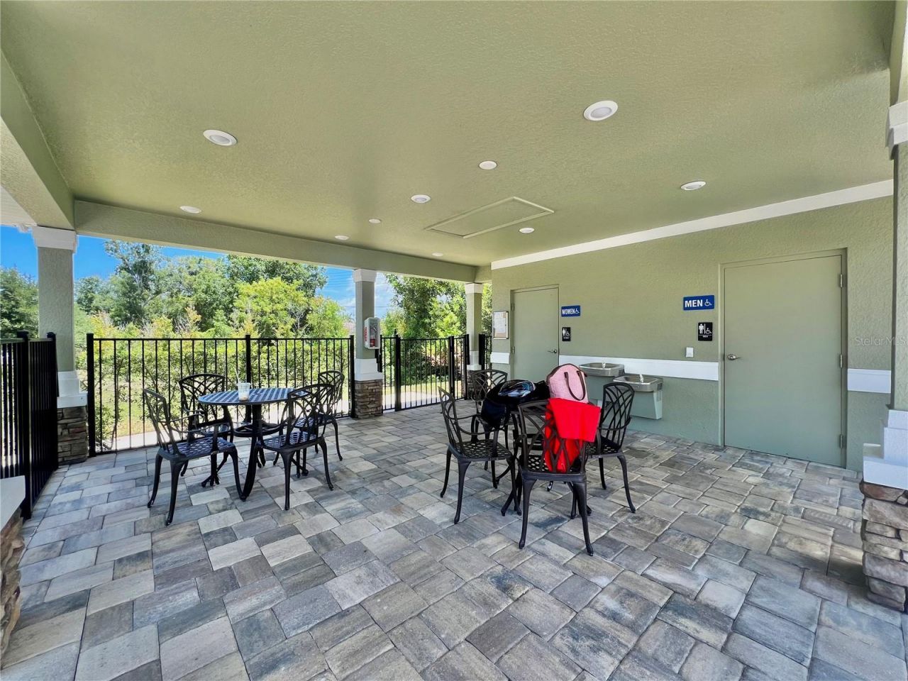 1879 Trailside Drive, Palm Harbor, FL 34683 Photo
